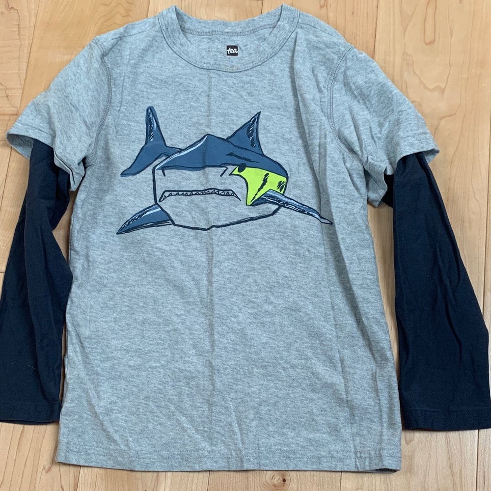 Tea Collection Grey Layered-Look Long Sleeve Tee with Shark Graphic sz 10